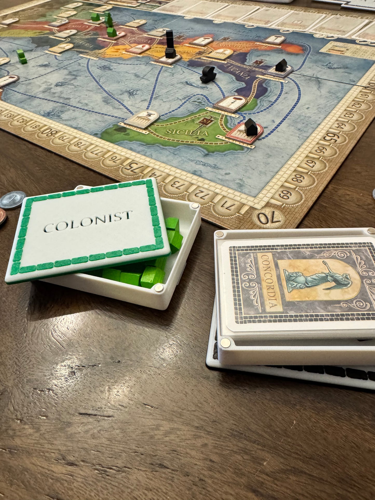 Concordia Insert/ Organization supports Salsa Exp. and Solo Play (game not included)