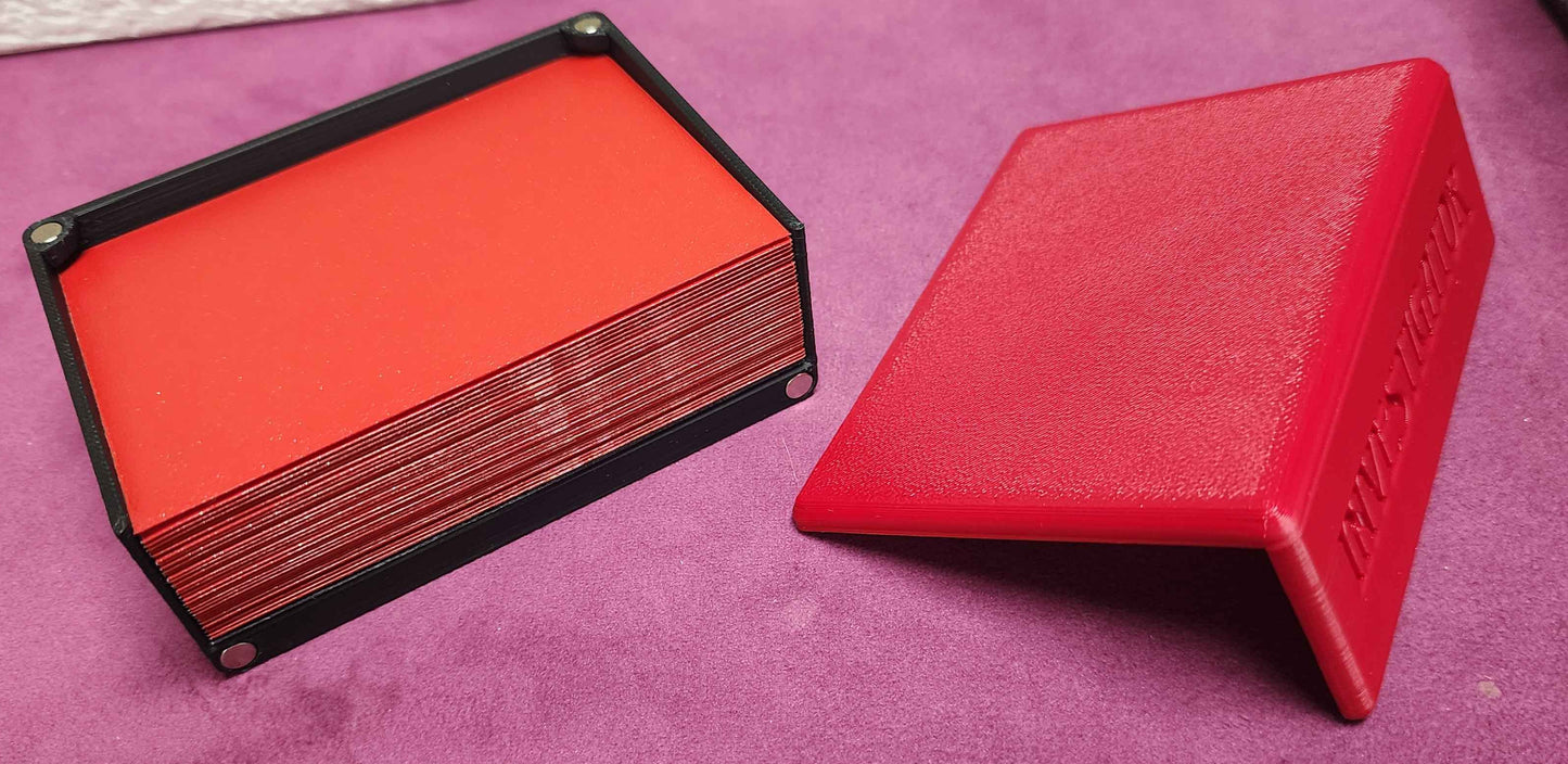 Player card holder with lid