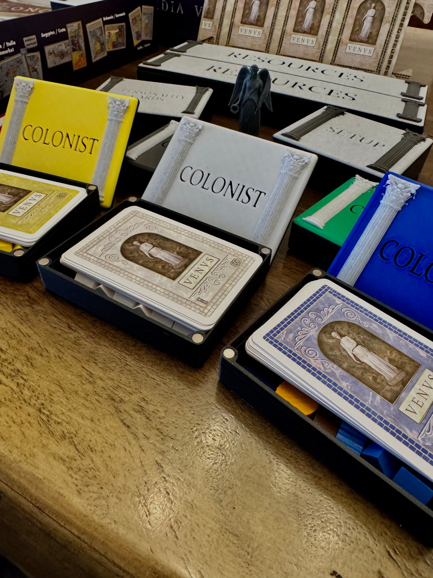 Concordia Venus Organizational Insert supports Solitaria (game not included)