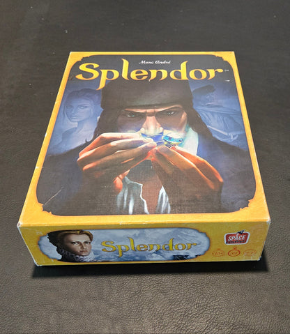 Box with lid